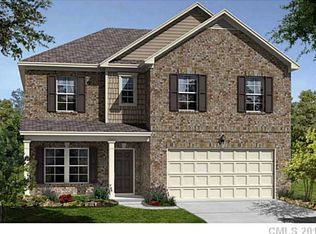 6808 Barefoot Forest Dr, Charlotte, NC 28269