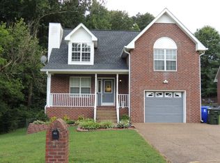 411 S Aztec Dr, White House, TN 37188