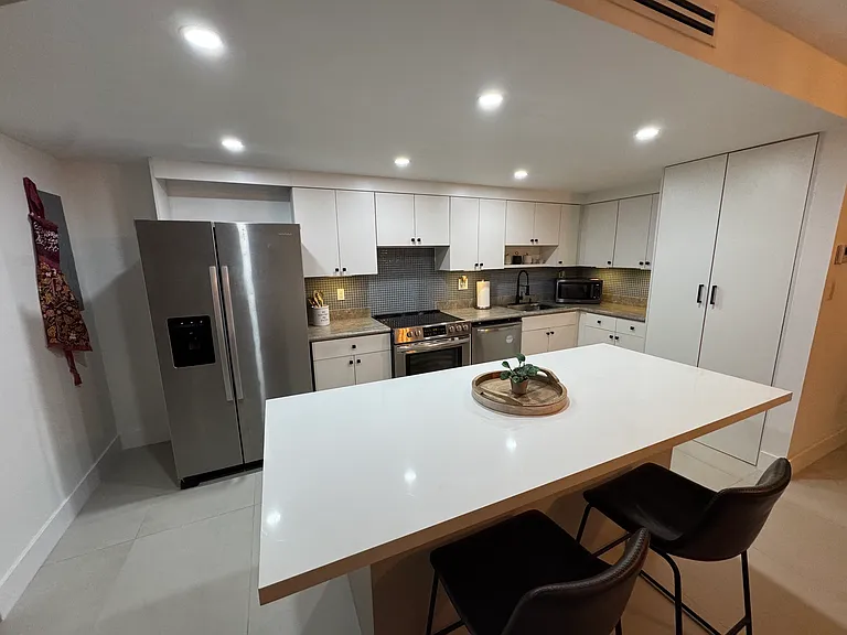 14293 S Kendale Lakes Cir — Photo 18