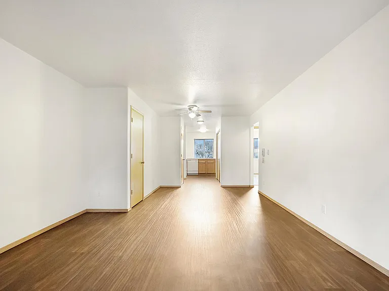 Andrea Place Apartments — Photo 8