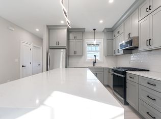 120 Saint Andrew Rd #2, Boston, MA 02128