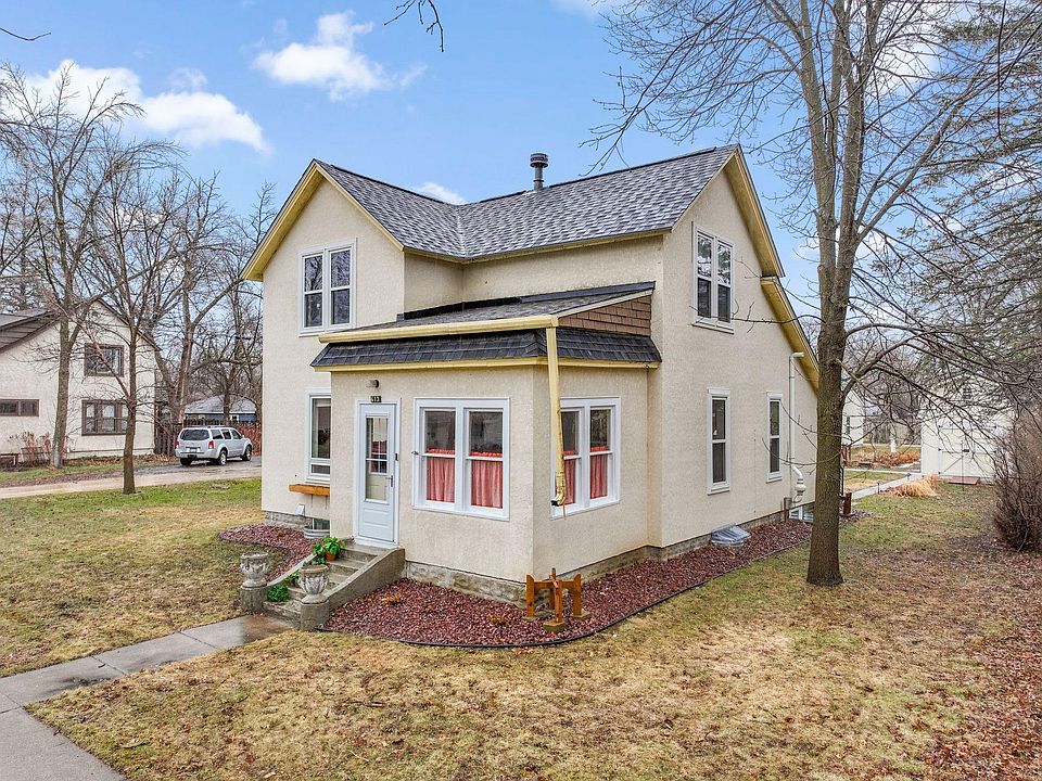 1st image of 613 3rd St