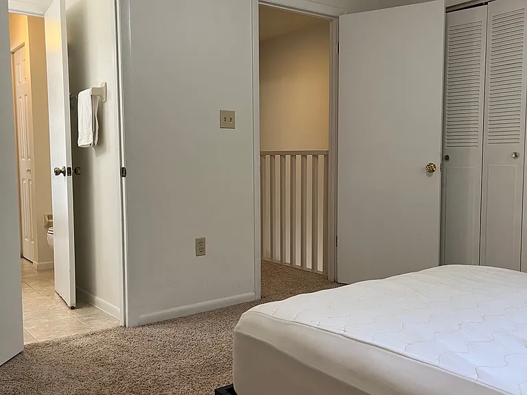 1432 SW 25th Pl — Photo 22