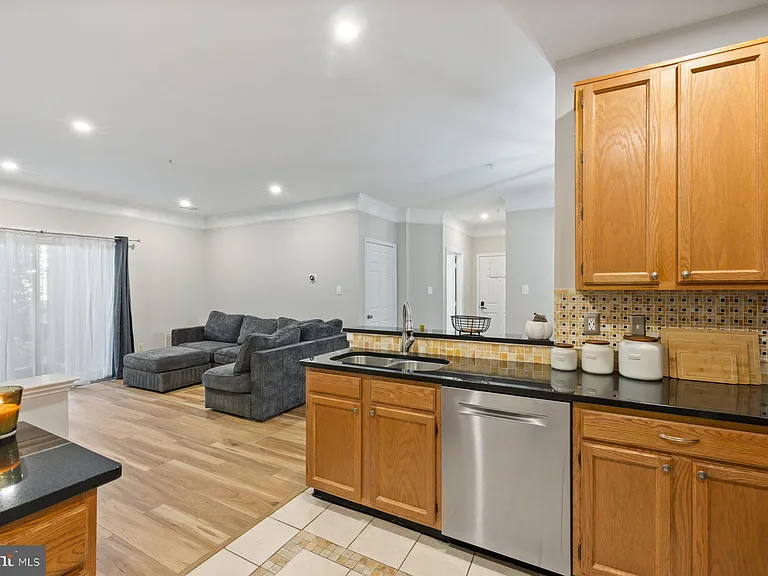 6551 Grange Ln #202 — Photo 23
