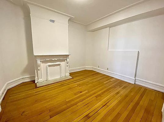 5th image of 2109 Broadway APT 11142