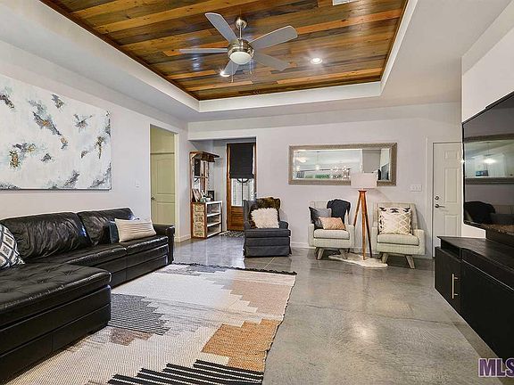 3rd image of 7438 Magnolia Garden Ct
