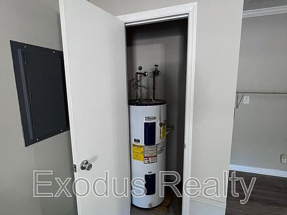 5th image of 157 Maranatha Cir