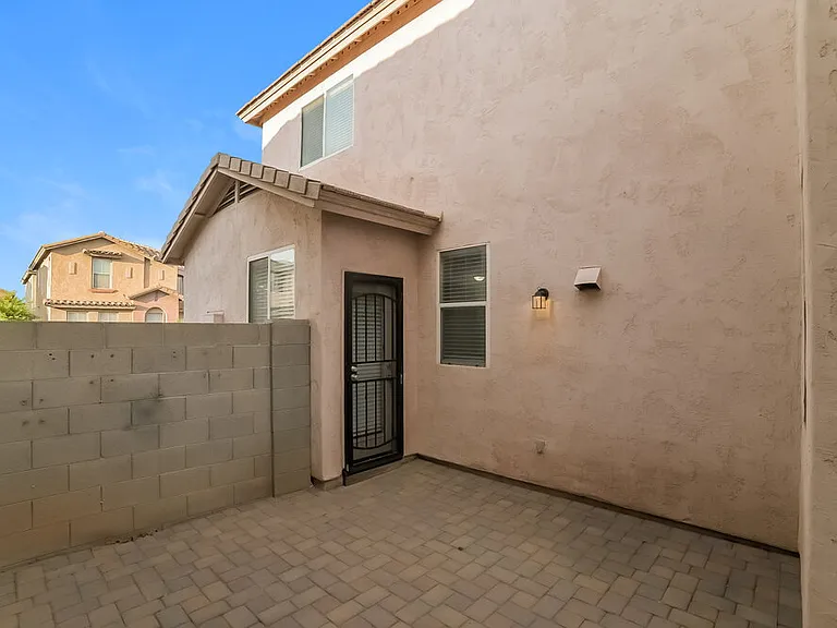 5157 W Warner St — Photo 17