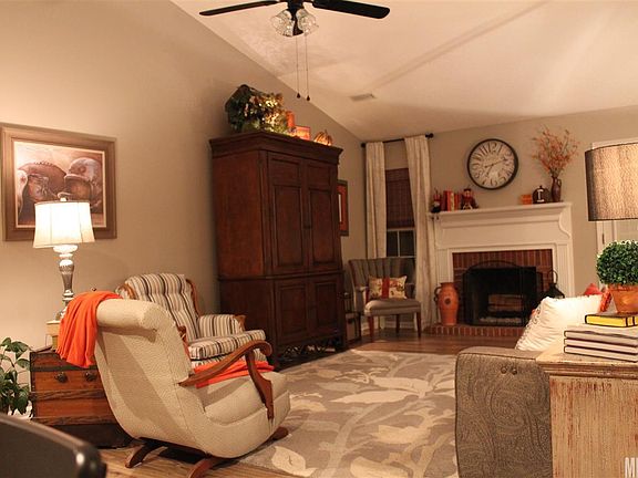 4th image of 5159 Olde School Dr