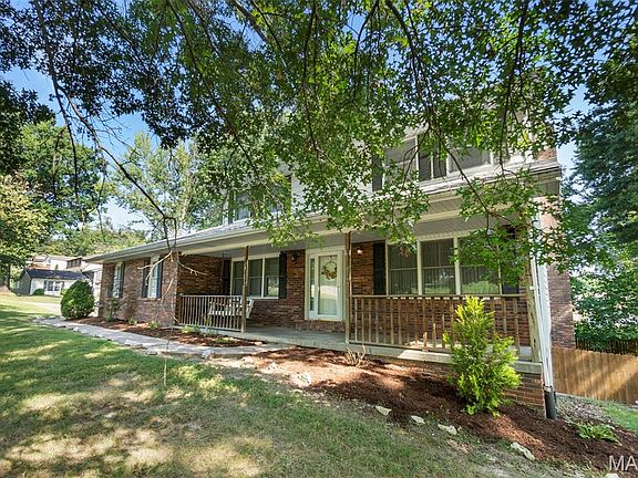 3rd image of 3814 Carolewood Dr