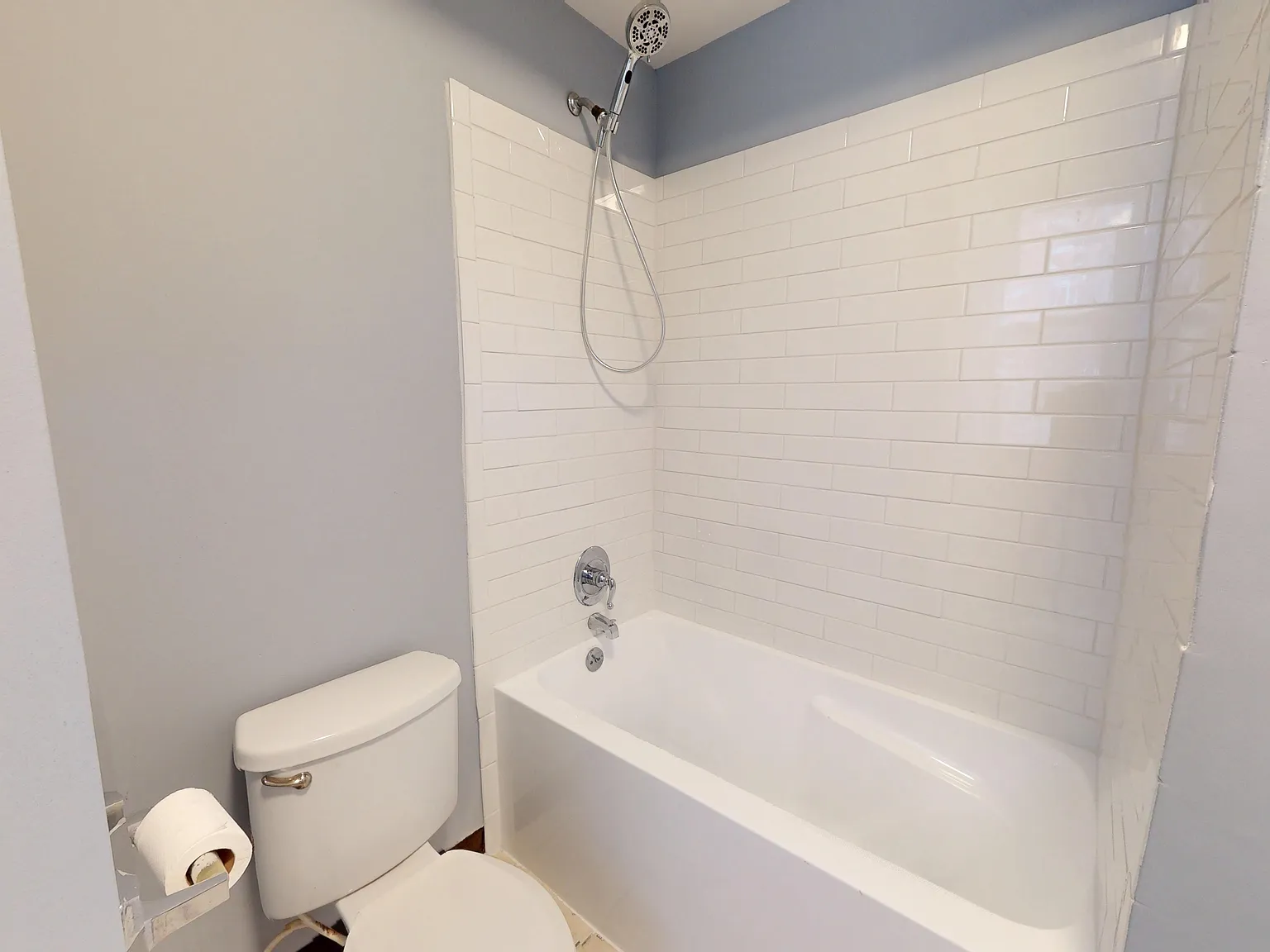 3 bed, 1300 sqft, $1,100 — Photo 4