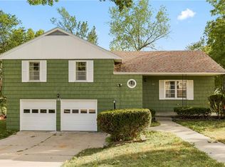 103 NE 57th St, Kansas City, MO 64118