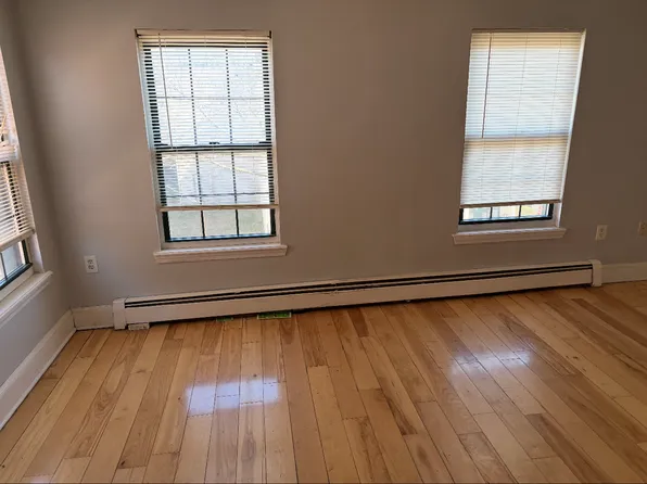 4 Sussex St Floor 3, Roxbury Crossing, MA 02120