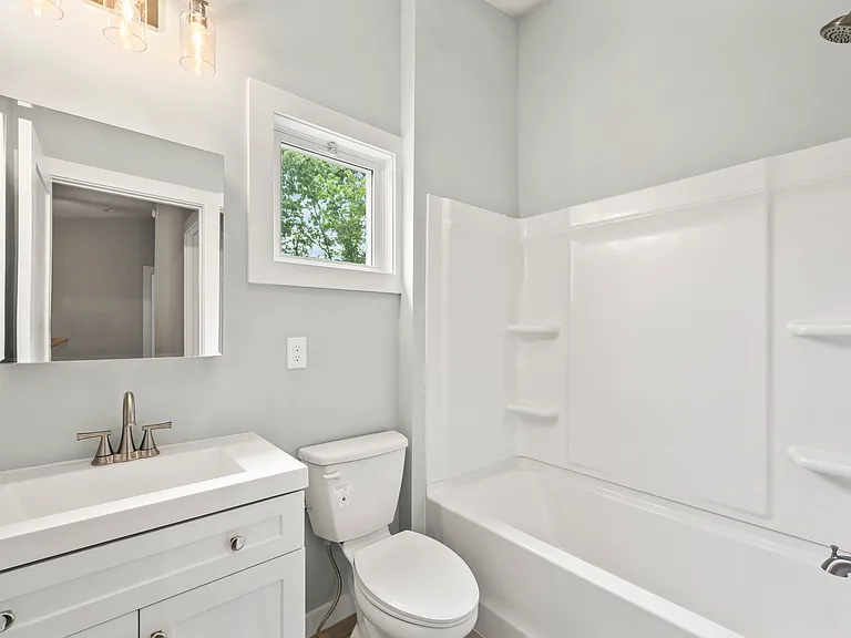 107 Lager Ln — Photo 9