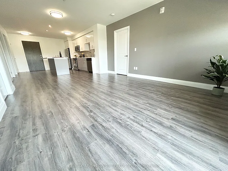 460B Belmont Ave W #603 — Photo 9
