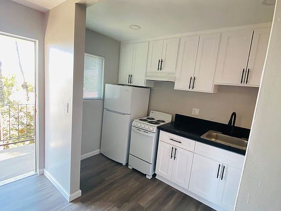 2nd image of 1902 N Marianna Ave #201