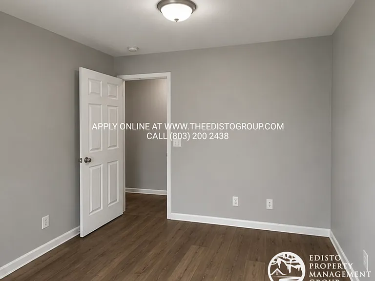 220-254 Taylor St — Photo 3