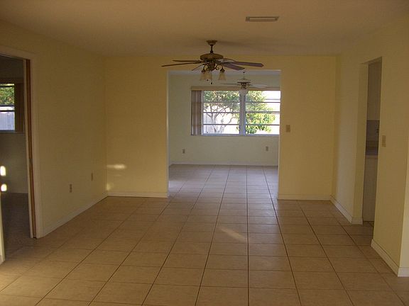 2nd image of 2175 Edythe Dr