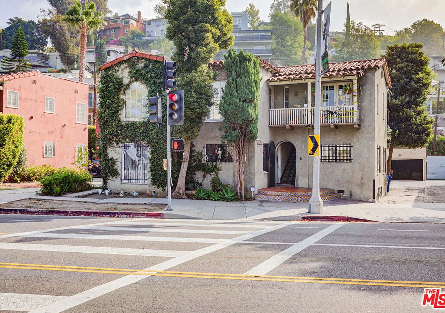 Silverlake Residences — Photo 3