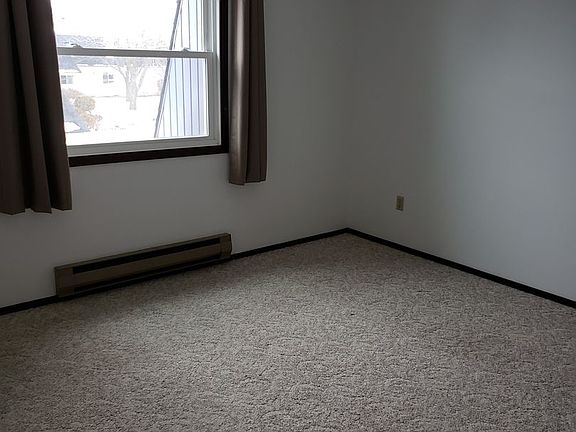 4th image of 1726 S 115th Ct #8