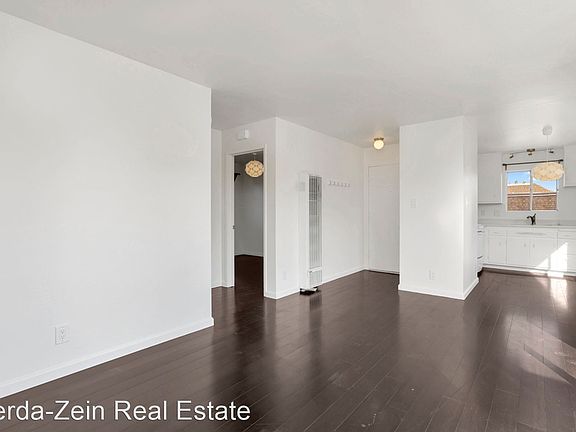 4th image of 1836 Central Ave #10340126