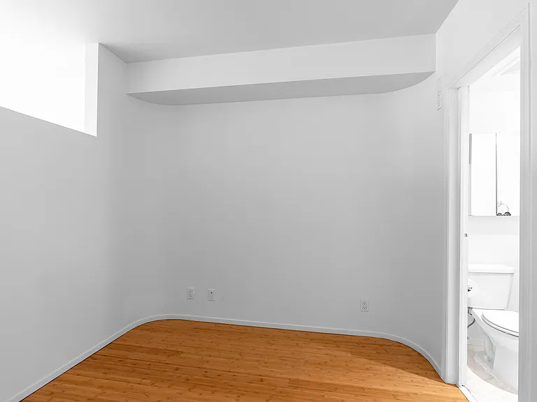 1478 Hastings St W #507 — Photo 5