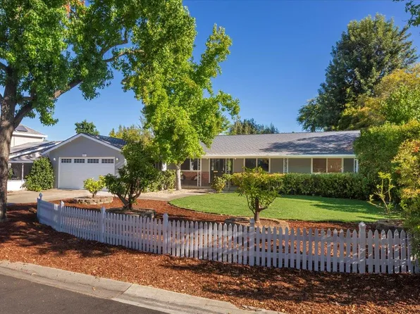 119 Belcrest Dr, Los Gatos, CA 95032