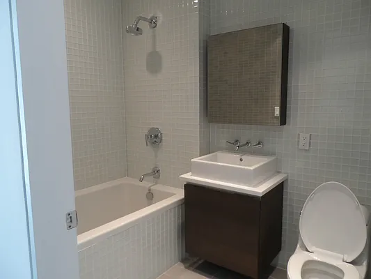 Rented by Keller Williams NYC | media 22