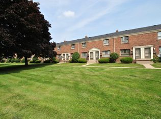 24453 Rensselaer St, Oak Park, MI 48237