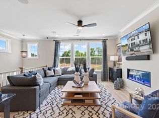 4016 Hidden Oaks Dr #32, Charlotte, NC 28205