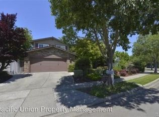 1011 Round Hill Cir, Napa, CA 94558