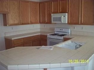 2180 Geary St, West Sacramento, CA 95691