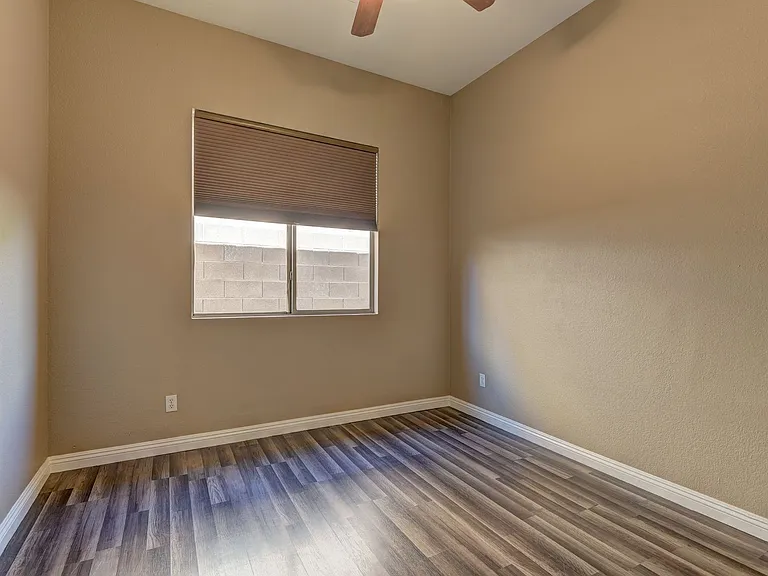 10876 Scamadella St — Photo 13