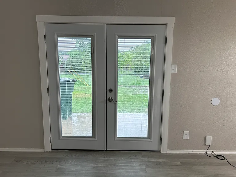 2110 Jerome Dr — Photo 35