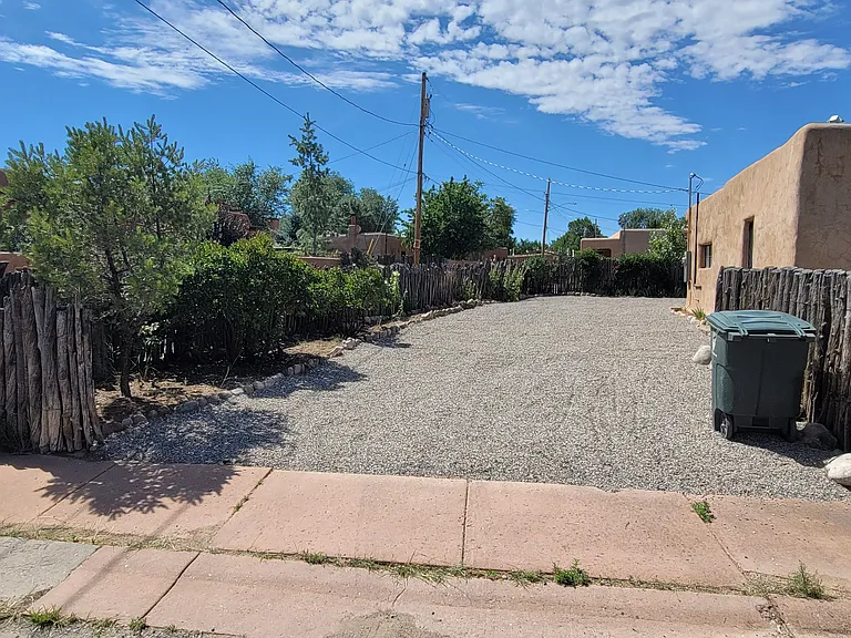 636 Alto St — Photo 11