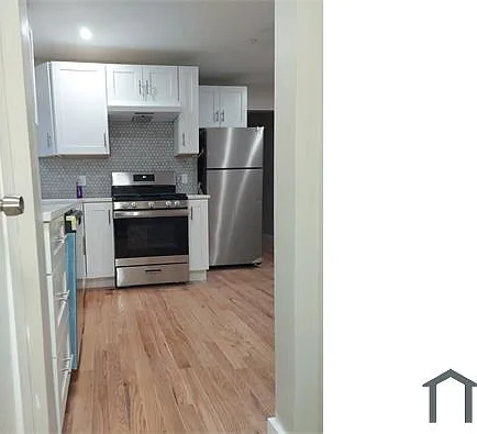 4 bed, 1200 sqft, $4,000 — Photo 4