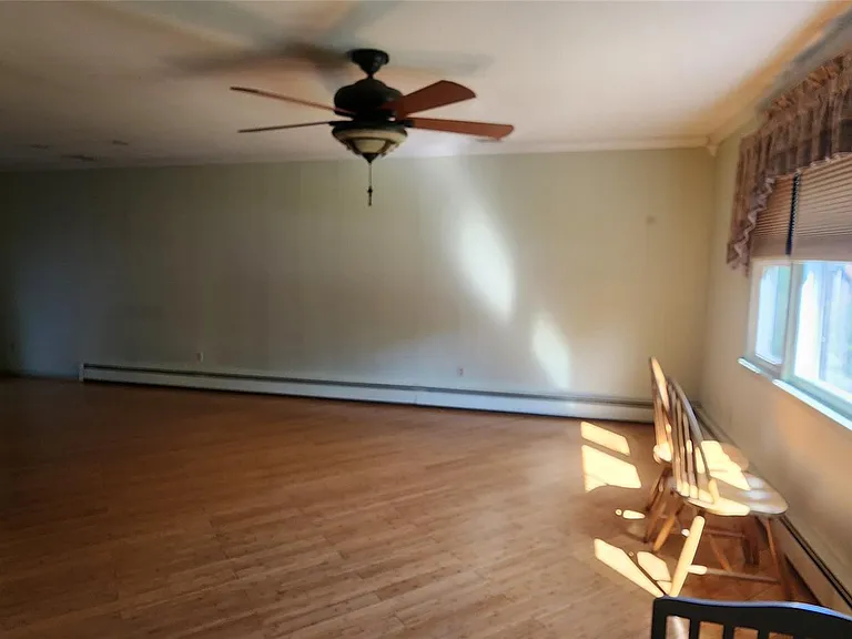 13 Amy Rd — Photo 6