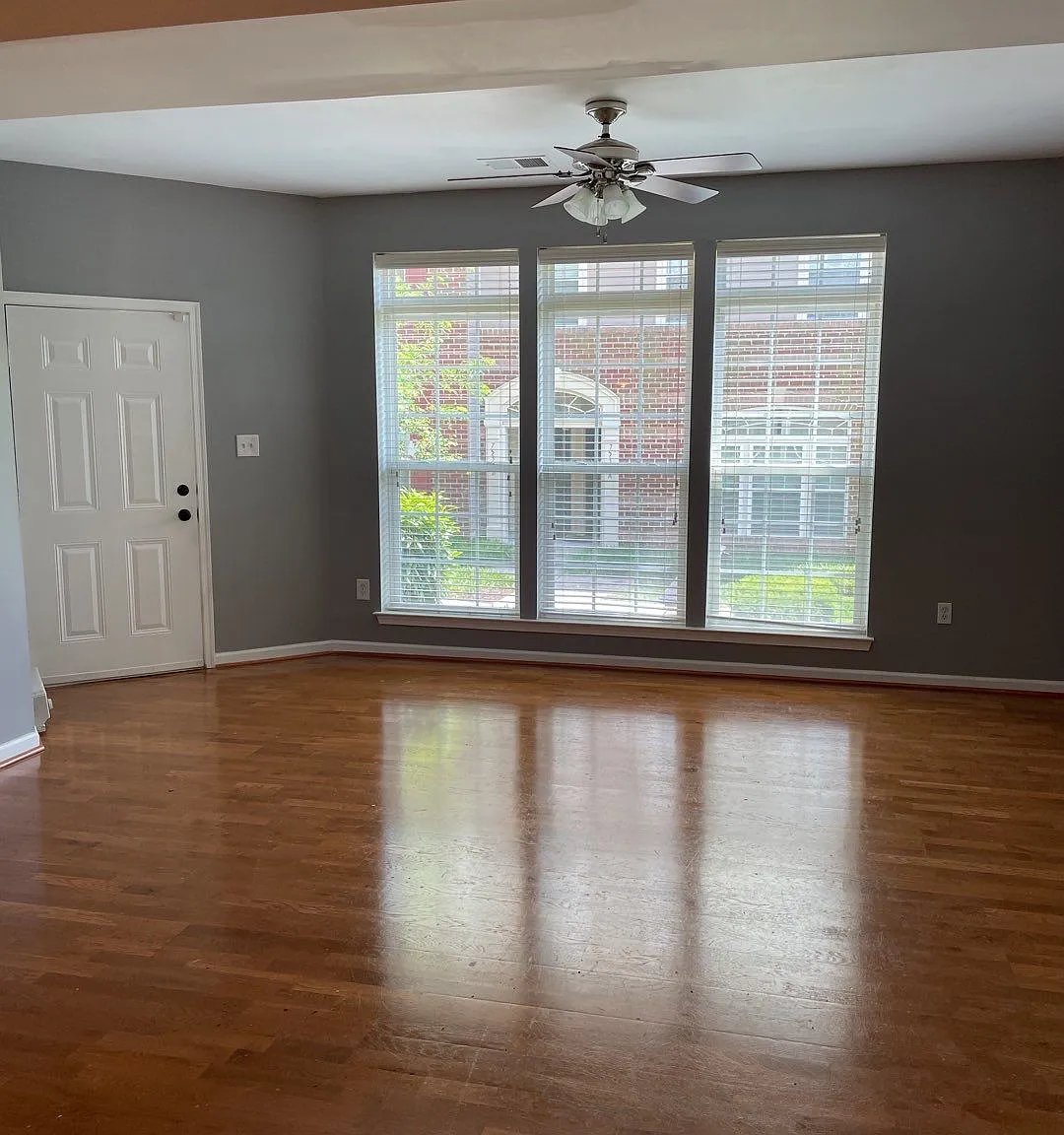 3 bedroom condo in Hanover — Photo 1