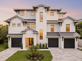 226 Garden Ln, Sarasota, FL 34242