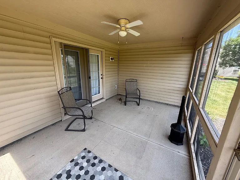 7227 Brant Pointe Cir — Photo 12