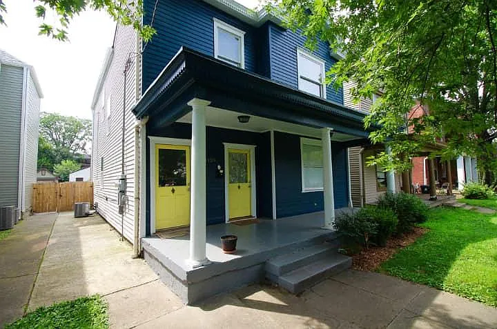 Building Photo - 1428 S Brook St #2