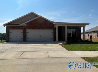 6608 NW Shearleaf Rd, Huntsville, AL 35806