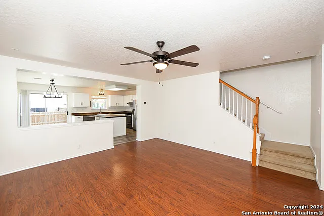 3 bed, 2.5 bath, 1536 sqft, $1,750 — Photo 3