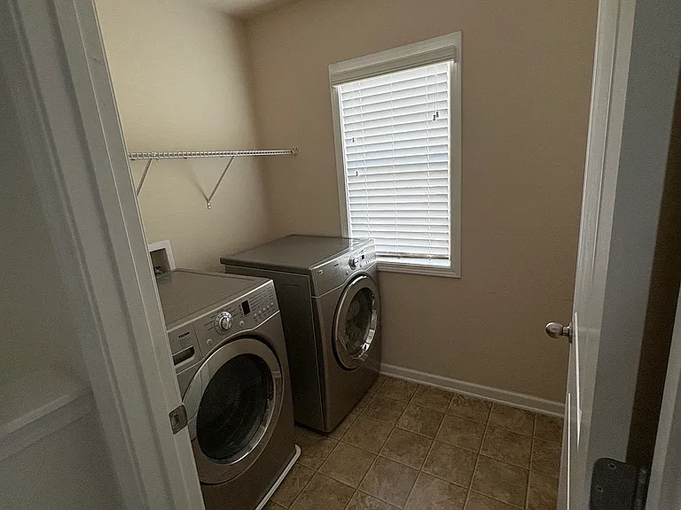 64 Leatherwood Dr — Photo 35