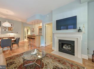 4821 Montgomery Ln APT 102, Bethesda, MD 20814