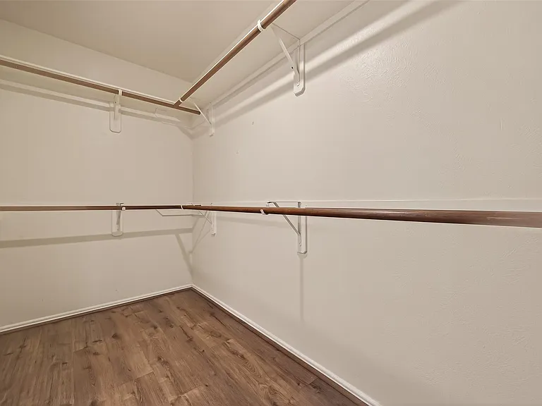 1838 Strongs Ct — Photo 27