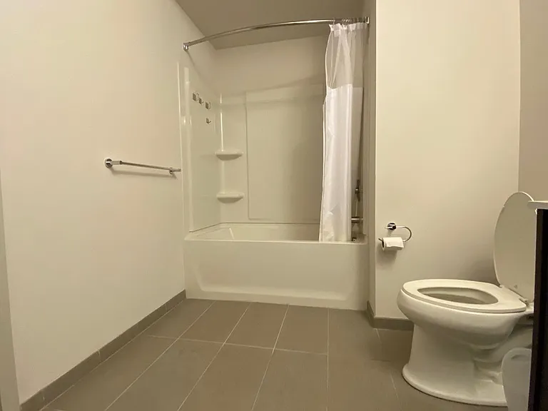 Master Room's Private Bathroom