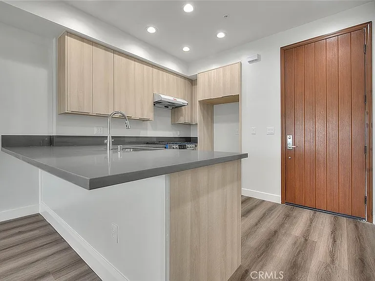 501 W Foothill Blvd #203 — Photo 5