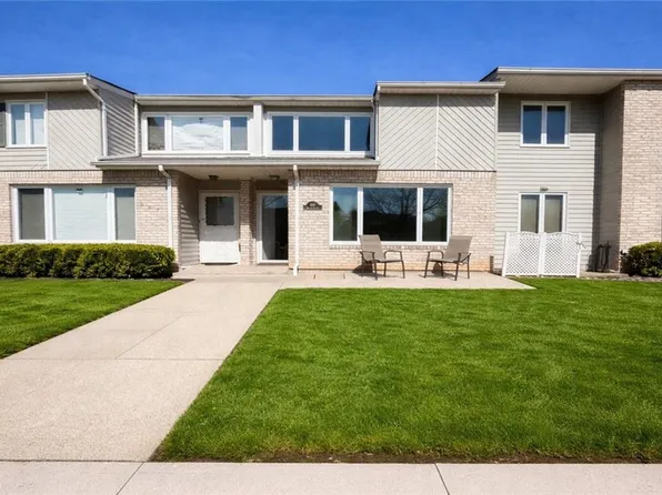 695 Barlow Ave, Staten Island, NY 10312