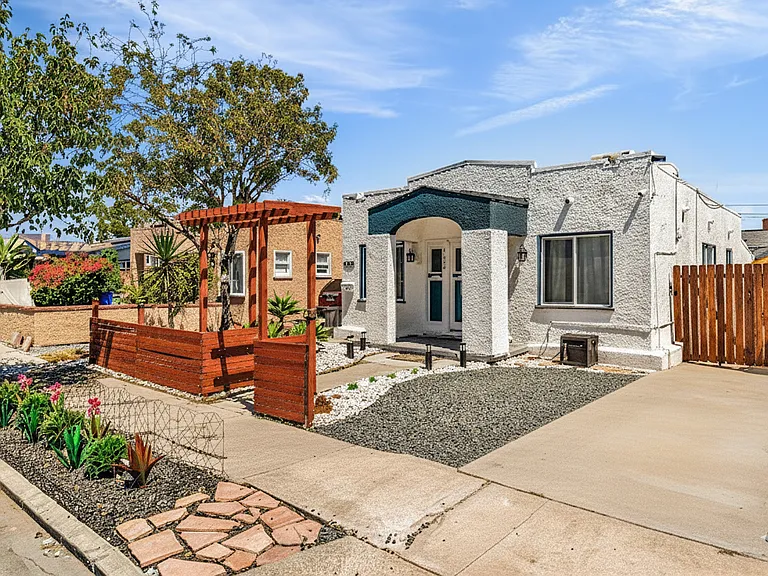 4239 Cherokee Ave — Photo 20
